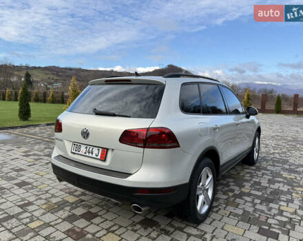 Серый Фольксваген Туарег, объемом двигателя 3 л и пробегом 230 тыс. км за 21900 $, фото 6 на Automoto.ua