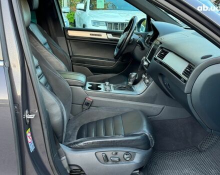 Фольксваген Туарег 2012 в Виннице на Automoto.ua Серый Фольксваген Туарег, объемом двигателя 3 л и пробегом 222 тыс. км за 21290 $, фото 28 на Automoto.ua