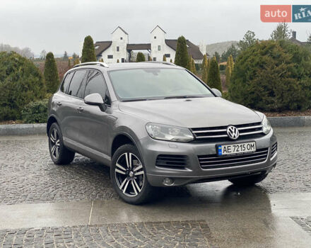 Серый Фольксваген Туарег, объемом двигателя 2.97 л и пробегом 282 тыс. км за 19700 $, фото 9 на Automoto.ua
