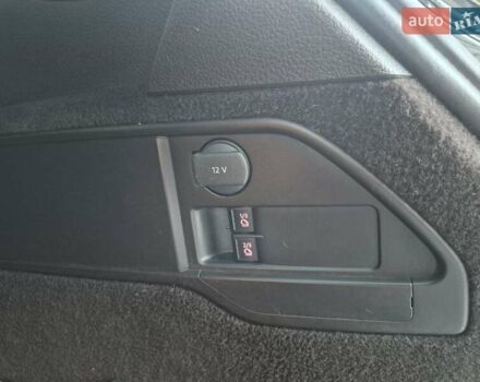 Серый Фольксваген Туарег, объемом двигателя 2.97 л и пробегом 248 тыс. км за 16500 $, фото 16 на Automoto.ua