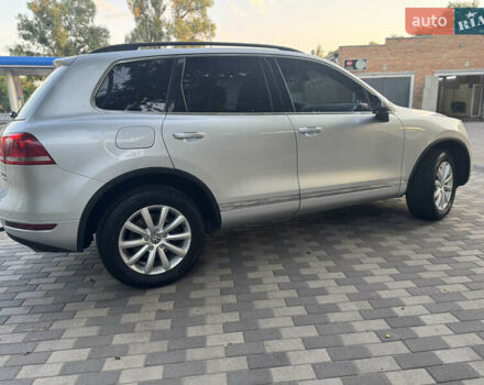 Серый Фольксваген Туарег, объемом двигателя 2.97 л и пробегом 340 тыс. км за 15900 $, фото 7 на Automoto.ua