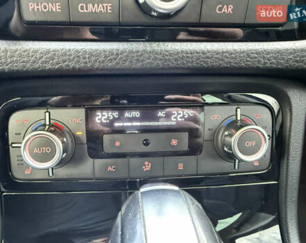 Серый Фольксваген Туарег, объемом двигателя 3 л и пробегом 230 тыс. км за 21900 $, фото 23 на Automoto.ua