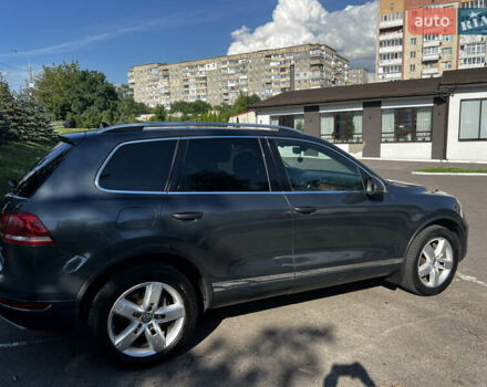 Сірий Фольксваген Туарег, об'ємом двигуна 3 л та пробігом 290 тис. км за 16300 $, фото 2 на Automoto.ua