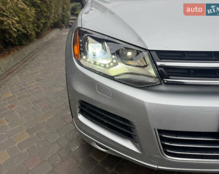 Серый Фольксваген Туарег, объемом двигателя 2.97 л и пробегом 345 тыс. км за 16900 $, фото 7 на Automoto.ua