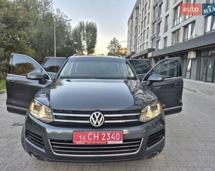 Серый Фольксваген Туарег, объемом двигателя 2.97 л и пробегом 248 тыс. км за 16500 $, фото 9 на Automoto.ua