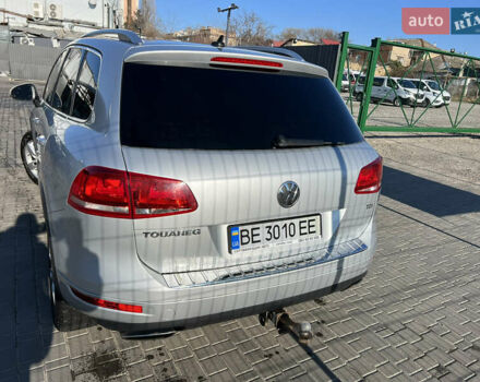 Серый Фольксваген Туарег, объемом двигателя 2.97 л и пробегом 252 тыс. км за 17550 $, фото 3 на Automoto.ua