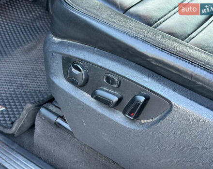 Сірий Фольксваген Туарег, об'ємом двигуна 3 л та пробігом 222 тис. км за 21290 $, фото 18 на Automoto.ua