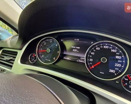 Серый Фольксваген Туарег, объемом двигателя 3 л и пробегом 235 тыс. км за 25000 $, фото 16 на Automoto.ua