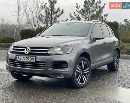 Серый Фольксваген Туарег, объемом двигателя 2.97 л и пробегом 282 тыс. км за 19700 $, фото 1 на Automoto.ua