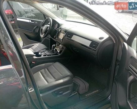 Серый Фольксваген Туарег, объемом двигателя 3.6 л и пробегом 212 тыс. км за 13999 $, фото 11 на Automoto.ua