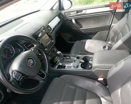 Серый Фольксваген Туарег, объемом двигателя 3.6 л и пробегом 212 тыс. км за 13999 $, фото 18 на Automoto.ua