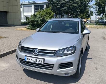 Серый Фольксваген Туарег, объемом двигателя 3 л и пробегом 280 тыс. км за 22500 $, фото 4 на Automoto.ua