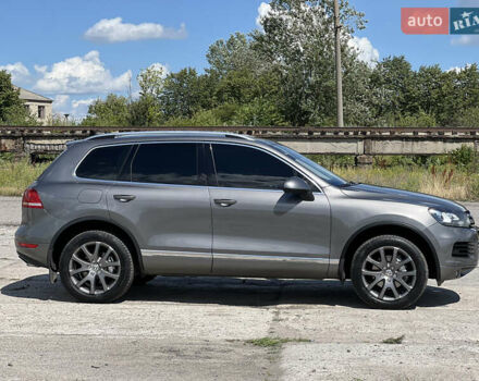 Сірий Фольксваген Туарег, об'ємом двигуна 2.97 л та пробігом 261 тис. км за 19999 $, фото 8 на Automoto.ua