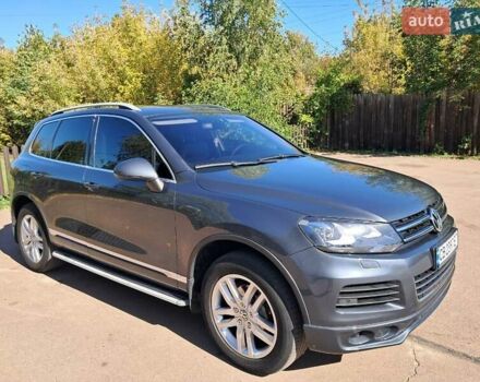 Серый Фольксваген Туарег, объемом двигателя 2.97 л и пробегом 240 тыс. км за 17800 $, фото 5 на Automoto.ua