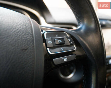 Сірий Фольксваген Туарег, об'ємом двигуна 2.97 л та пробігом 225 тис. км за 18500 $, фото 23 на Automoto.ua