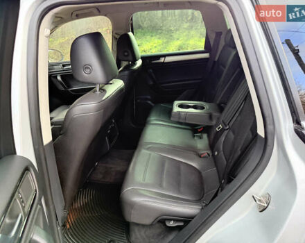 Сірий Фольксваген Туарег, об'ємом двигуна 3.6 л та пробігом 225 тис. км за 12500 $, фото 14 на Automoto.ua