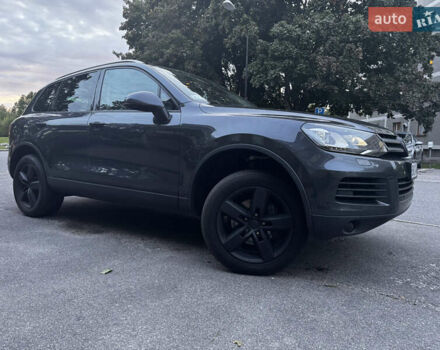 Серый Фольксваген Туарег, объемом двигателя 2.97 л и пробегом 227 тыс. км за 24000 $, фото 14 на Automoto.ua