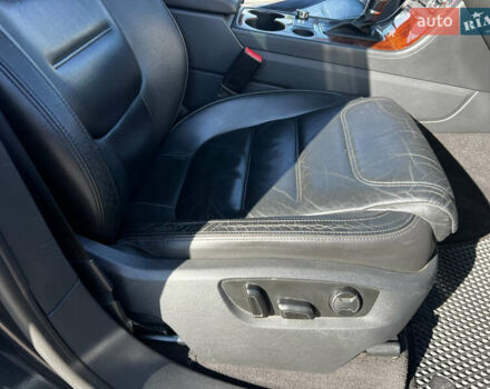 Сірий Фольксваген Туарег, об'ємом двигуна 3 л та пробігом 290 тис. км за 16300 $, фото 18 на Automoto.ua