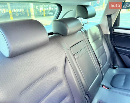 Сірий Фольксваген Туарег, об'ємом двигуна 3.6 л та пробігом 264 тис. км за 13900 $, фото 28 на Automoto.ua