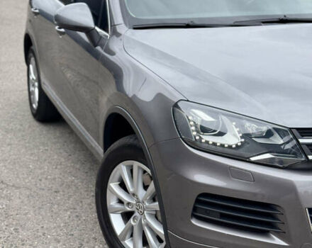 Серый Фольксваген Туарег, объемом двигателя 2.97 л и пробегом 360 тыс. км за 17500 $, фото 24 на Automoto.ua