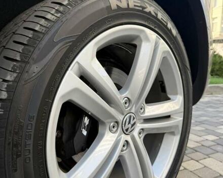 Серый Фольксваген Туарег, объемом двигателя 3 л и пробегом 263 тыс. км за 19800 $, фото 2 на Automoto.ua