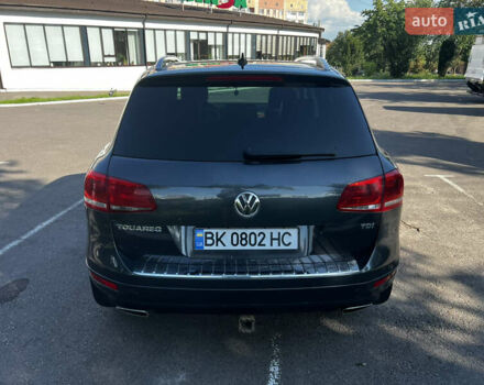 Сірий Фольксваген Туарег, об'ємом двигуна 3 л та пробігом 290 тис. км за 16300 $, фото 4 на Automoto.ua