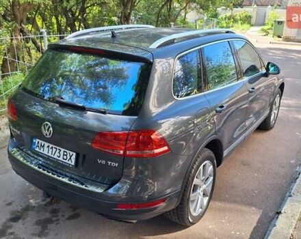 Серый Фольксваген Туарег, объемом двигателя 3 л и пробегом 235 тыс. км за 25000 $, фото 6 на Automoto.ua