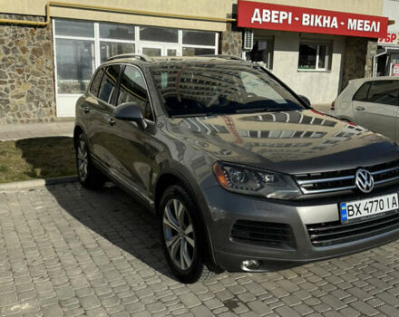 Сірий Фольксваген Туарег, об'ємом двигуна 2.97 л та пробігом 372 тис. км за 18000 $, фото 7 на Automoto.ua