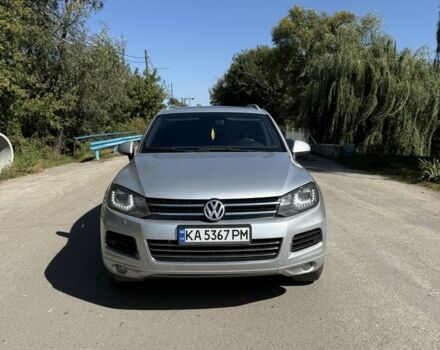 Серый Фольксваген Туарег, объемом двигателя 3 л и пробегом 280 тыс. км за 16000 $, фото 1 на Automoto.ua