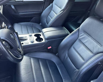 Сірий Фольксваген Туарег, об'ємом двигуна 2.97 л та пробігом 254 тис. км за 21000 $, фото 11 на Automoto.ua