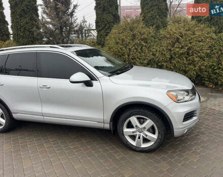 Серый Фольксваген Туарег, объемом двигателя 2.97 л и пробегом 345 тыс. км за 16900 $, фото 5 на Automoto.ua