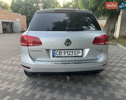 Серый Фольксваген Туарег, объемом двигателя 2.97 л и пробегом 340 тыс. км за 15900 $, фото 11 на Automoto.ua