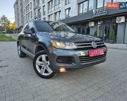 Серый Фольксваген Туарег, объемом двигателя 2.97 л и пробегом 248 тыс. км за 16500 $, фото 53 на Automoto.ua