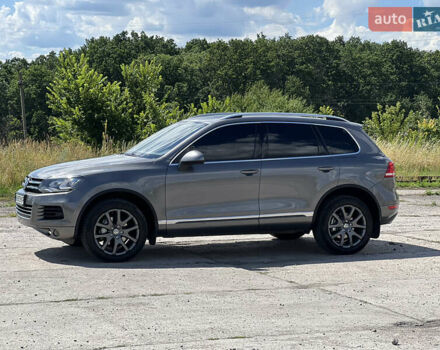 Сірий Фольксваген Туарег, об'ємом двигуна 2.97 л та пробігом 261 тис. км за 19999 $, фото 17 на Automoto.ua