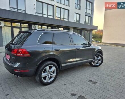 Серый Фольксваген Туарег, объемом двигателя 2.97 л и пробегом 248 тыс. км за 16500 $, фото 45 на Automoto.ua