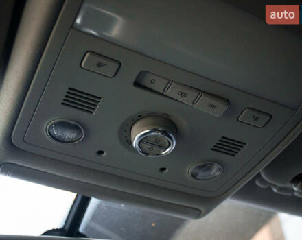 Сірий Фольксваген Туарег, об'ємом двигуна 2.97 л та пробігом 225 тис. км за 18500 $, фото 18 на Automoto.ua