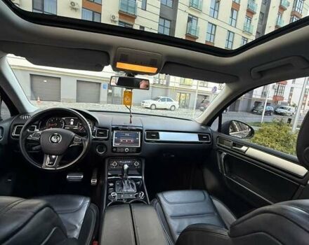 Серый Фольксваген Туарег, объемом двигателя 3 л и пробегом 263 тыс. км за 19800 $, фото 14 на Automoto.ua