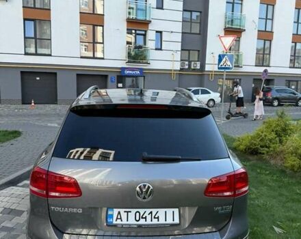 Серый Фольксваген Туарег, объемом двигателя 3 л и пробегом 263 тыс. км за 19800 $, фото 3 на Automoto.ua