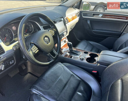 Сірий Фольксваген Туарег, об'ємом двигуна 3 л та пробігом 290 тис. км за 16300 $, фото 8 на Automoto.ua