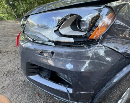 Сірий Фольксваген Туарег, об'ємом двигуна 3 л та пробігом 201 тис. км за 13500 $, фото 2 на Automoto.ua