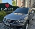 Серый Фольксваген Туарег, объемом двигателя 3 л и пробегом 267 тыс. км за 18800 $, фото 2 на Automoto.ua