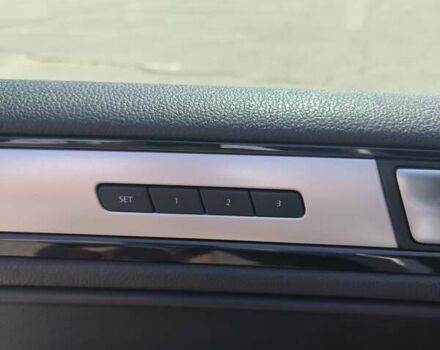 Серый Фольксваген Туарег, объемом двигателя 3 л и пробегом 280 тыс. км за 22500 $, фото 18 на Automoto.ua