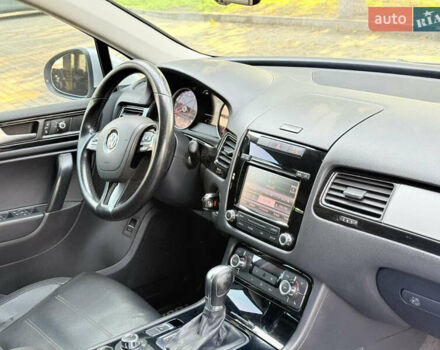 Сірий Фольксваген Туарег, об'ємом двигуна 3.6 л та пробігом 264 тис. км за 13900 $, фото 14 на Automoto.ua