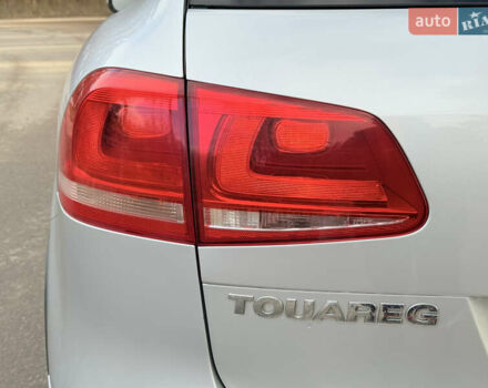 Сірий Фольксваген Туарег, об'ємом двигуна 3.6 л та пробігом 225 тис. км за 12500 $, фото 11 на Automoto.ua