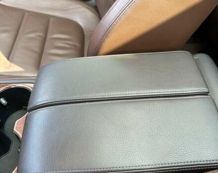 Серый Фольксваген Туарег, объемом двигателя 2.97 л и пробегом 195 тыс. км за 16500 $, фото 10 на Automoto.ua