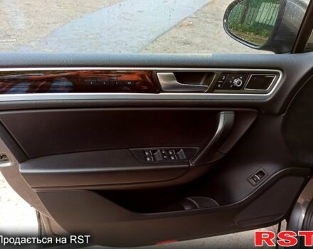 Серый Фольксваген Туарег, объемом двигателя 3.6 л и пробегом 179 тыс. км за 21600 $, фото 6 на Automoto.ua