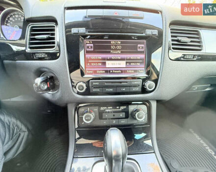 Сірий Фольксваген Туарег, об'ємом двигуна 3.6 л та пробігом 264 тис. км за 13900 $, фото 21 на Automoto.ua