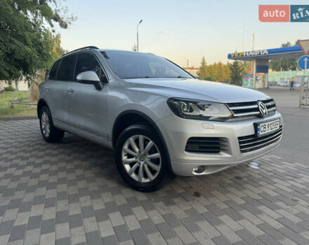 Серый Фольксваген Туарег, объемом двигателя 2.97 л и пробегом 340 тыс. км за 15900 $, фото 2 на Automoto.ua