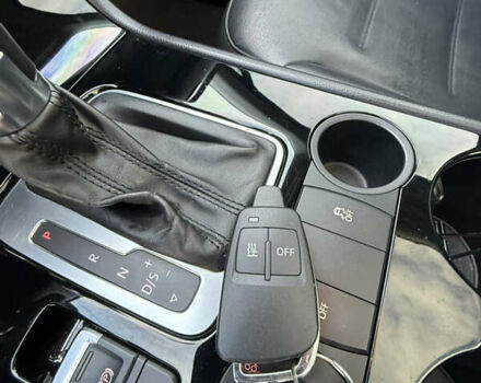 Серый Фольксваген Туарег, объемом двигателя 3 л и пробегом 230 тыс. км за 21900 $, фото 51 на Automoto.ua