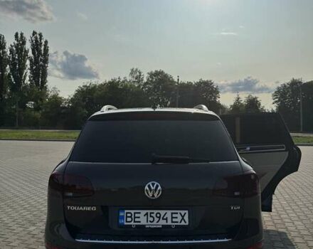 Серый Фольксваген Туарег, объемом двигателя 2.97 л и пробегом 174 тыс. км за 19000 $, фото 2 на Automoto.ua